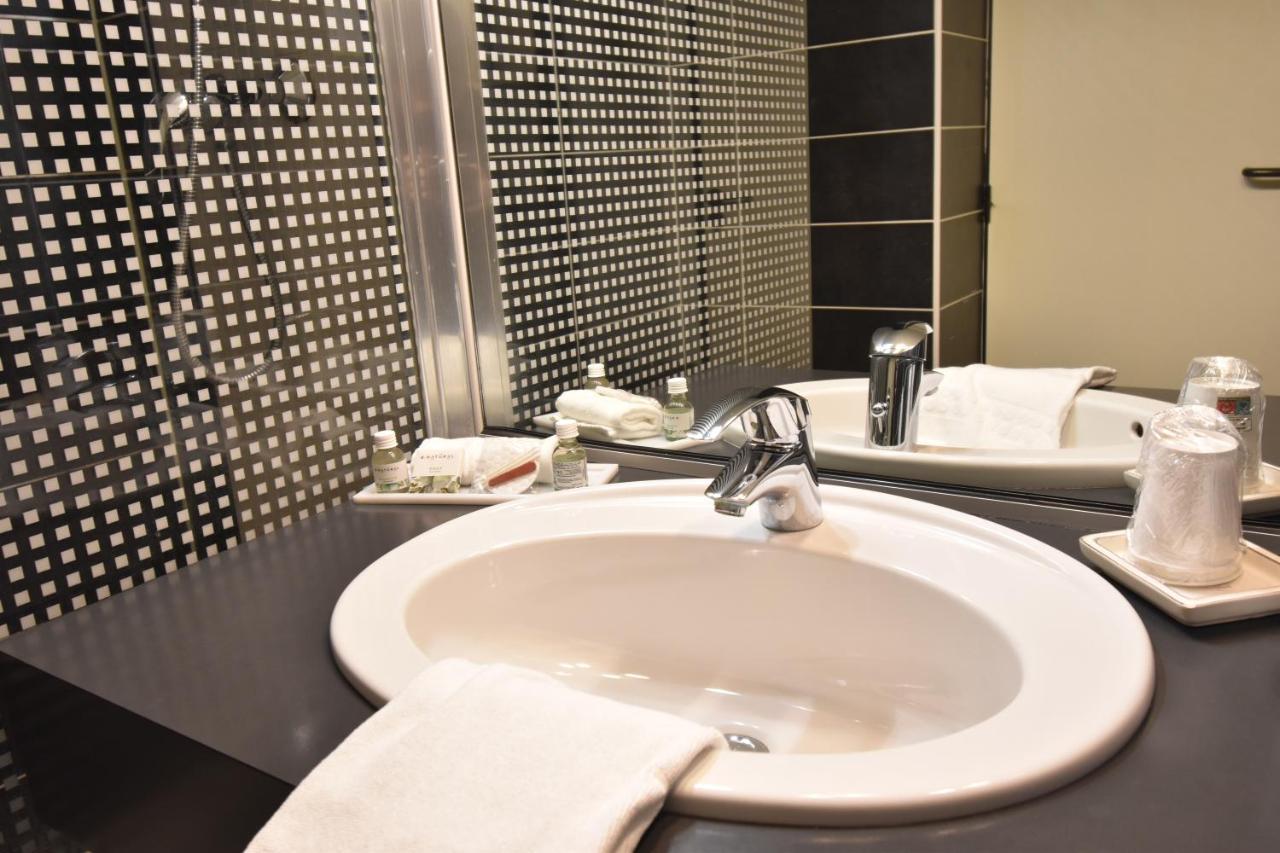 Hotel Du Golf Saint Lazare Limoges Eksteriør billede
